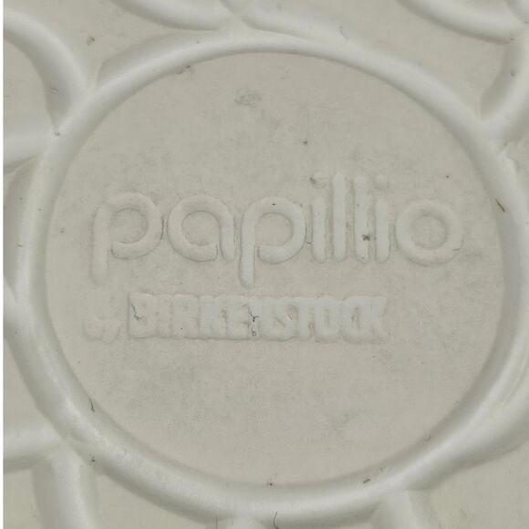 PAPILLIO BY BIRKENSTOCK UNISEX VEGAN WHITE BUCKLE SANDALS – SIZE 41 / L10 M8